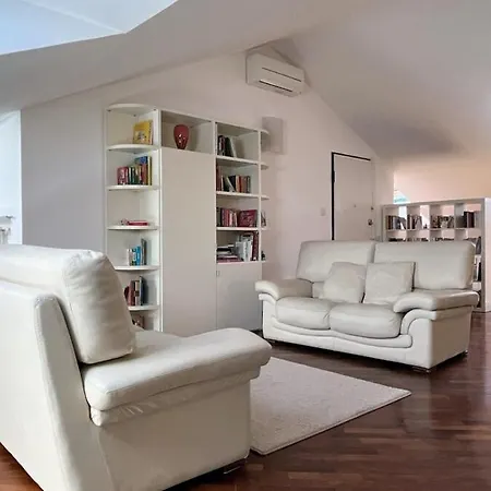 Sunny Penthouse - Affitti Brevi Italia Apartament